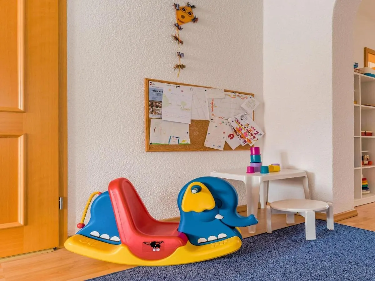 Spacious Apartment With Barbecue Marktrodach Germany